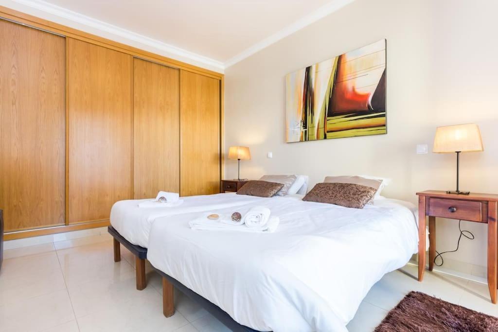 Sea Breeze Lagos Apartment Extérieur photo