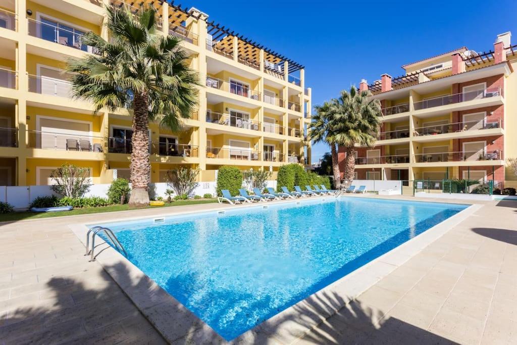Sea Breeze Lagos Apartment Extérieur photo
