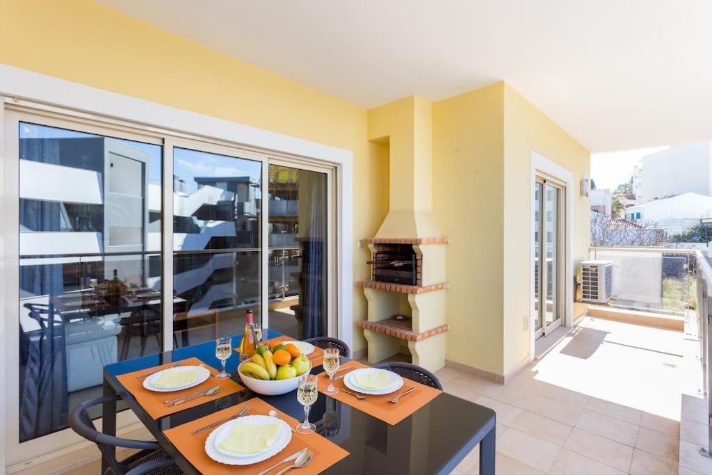 Sea Breeze Lagos Apartment Extérieur photo